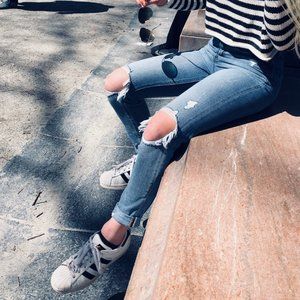 American Eagle OG Mom Jeans Size US 00